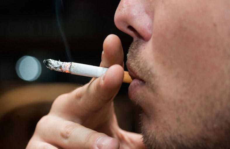 هل يدمن معظم سكان العالم التدخين بعد العزل؟