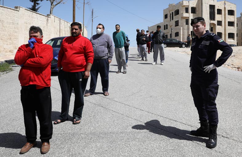 توقيف 1600 شخص في الأردن لمخالفتهم حظر التجول 