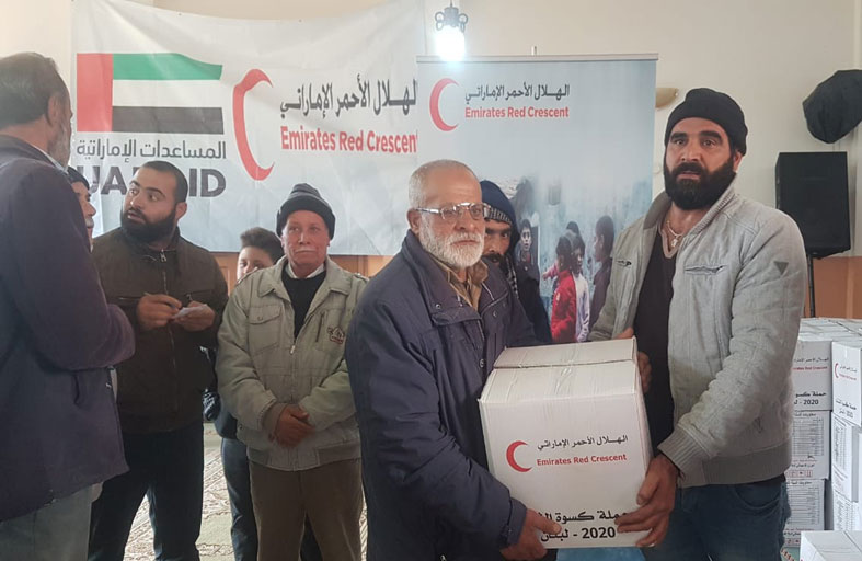 100 ألف شخص يستفيدون من مساعدات الهلال الأحمر الشتوية في لبنان