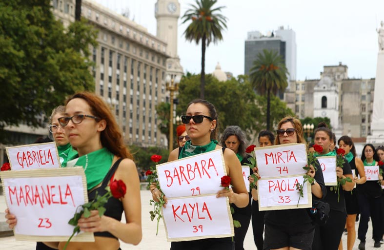 إضرابات في المكسيك والأرجنتين بعد مسيرات يوم المرأة 