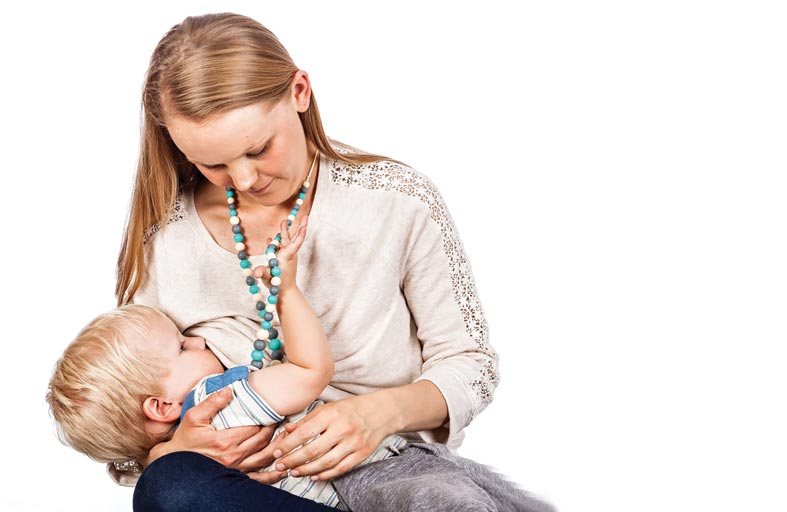 كيف تؤثر الرضاعة الطبيعية على الصداع النصفي؟