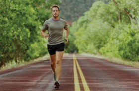 سرعة المشي تحدد مدى نجاح جراحة استبدال مفصل الورك