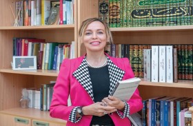 الأعمال البحثية لباحثة وروائية في أميركية الشارقة تنال تقديرًا لمساهمتها في الأدب العربي والمقارن والكتابة النسائية والتبادل الثقافي