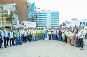 «أستر دي إم» للرعاية الصحية تتعاون مع شرطة دبي لتوزيع 150,000 وجبة إفطار على سائقي السيارات 