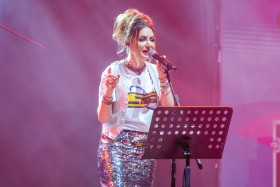رشا رزق تغني للذاكرة والبطولة في مهرجان الشارقة القرائي للطفل 2024
