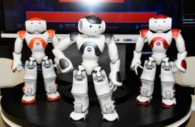 جامعة الإمارات تنظم ندوة علمية حول الروبوتات الاجتماعية