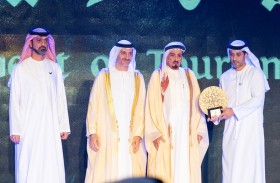 حميد النعيمي وولي عهده يكرمان الفائزين بجائزة عجمان للتميز 