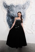 الممثلة الأمريكية فيوليت ماكجرو لدى حضورها العرض الأول لفيلم «الهاتف الأسود 2» في مسرح TCL الصيني في هوليوود. ا ف ب