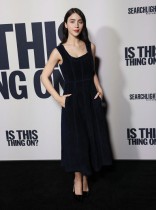 الممثلة الأمريكية كايلي كوان لدى حضورها العرض الأول لفيلم «هل هذا الشيء يعمل؟» في سينما فيديوتس في لوس أنجلوس. ا ف ب