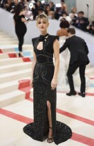 ديزي-إدغار جونز خلال حضورها حفل Met Gala السنوي لجمع التبرعات لصالح معهد متروبوليتان للفنون للأزياء في نيويورك. (رويترز) 