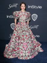 الممثلة الأمريكية كايتلين ديفر خلال حضورها الحفل السنوي الحادي والعشرين لشركة  InStyle and Warner Bros. في بيفرلي هيلز، كاليفورنيا.   ا ف ب
