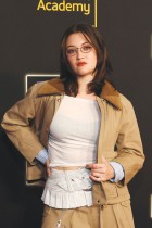 الممثلة الأمريكية إيزا بريونيس لدى حضورها مهرجان تيليفرس لأكاديمية التلفزيون في لوس أنجلوس. ا ف ب