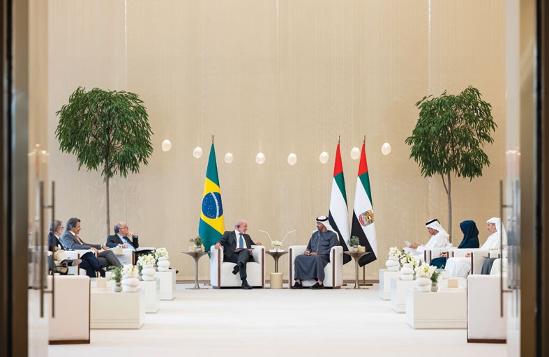 رئيس الدولة والرئيس البرازيلي يؤكدان أهمية دعم السلام والاستقرار في الشرق الأوسط والعالم 