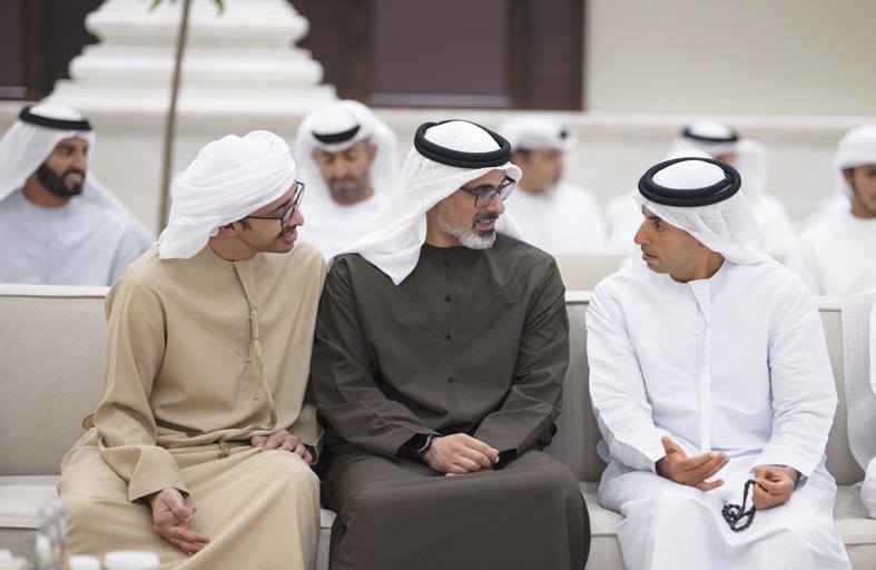 رئيس الدولة يستقبل وفد المجلس الوطني الاتحادي وعدداً من المسؤولين والمواطنين والضيوف 