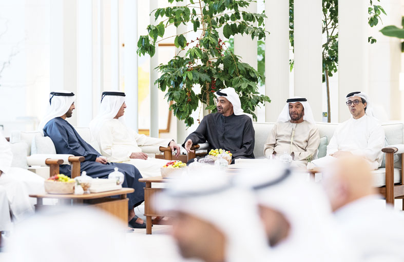 رئيس الدولة يبحث مع حاكم رأس الخيمة وولي عهده مواصلة تمكين المواطن وتعزيز مسيرة التنمية الشاملة  