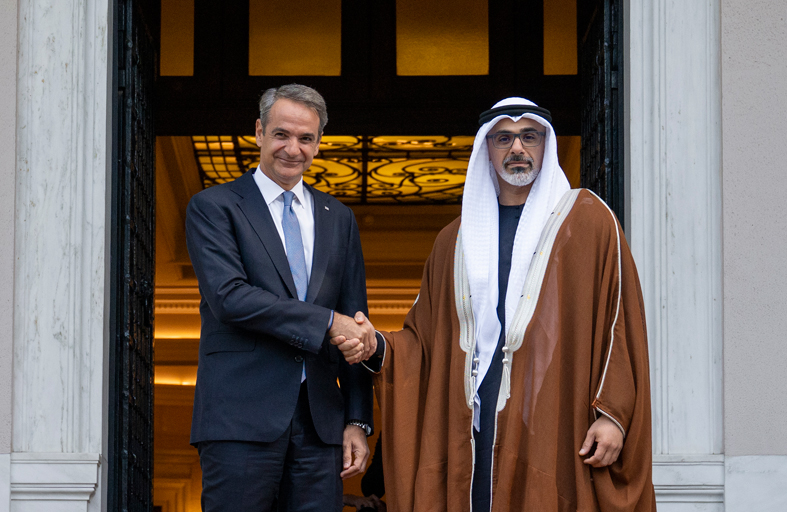 ولي عهد أبوظبي يبحث مع رئيس وزراء اليونان العلاقات الثنائية وسُبل تعزيز الشراكة الإستراتيجية بين البلدين 