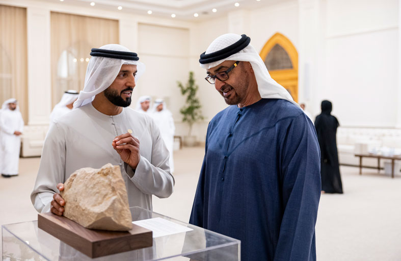 رئيس الدولة: الإمارات تضع الشباب في جوهر رؤيتها للمستقبل  
