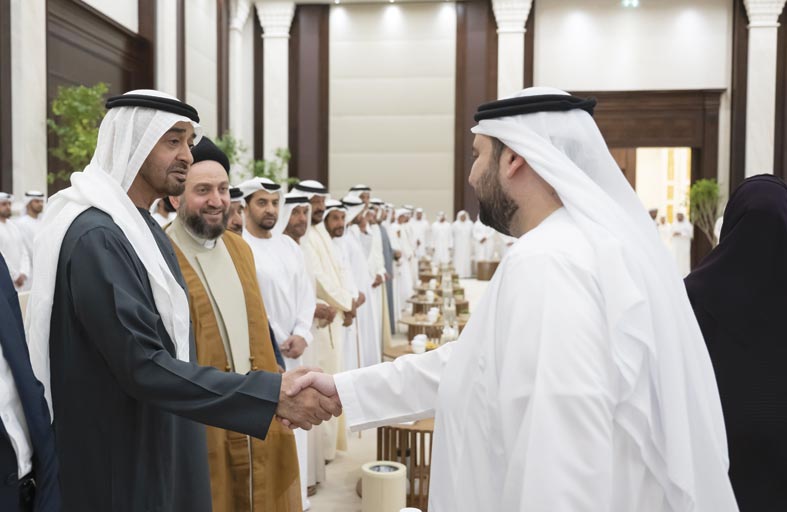 رئيس الدولة يستقبل وفد المجلس الوطني الاتحادي وعدداً من المسؤولين والمواطنين والضيوف 