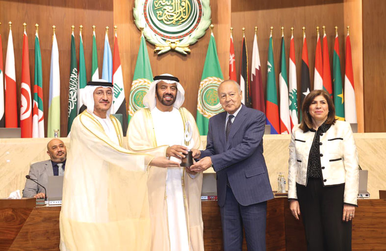 جامعة الدول العربية تكرم  سالم بن ركاض 