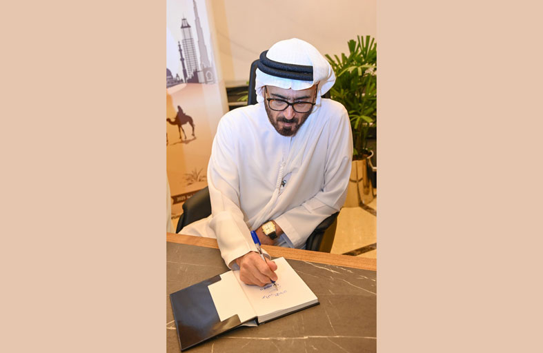 توقيع كتابي جمال السويدي الجديدين في ندوة «القدوات الاجتماعية» في مركز «الإمارات للدراسات»  