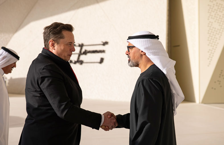 رئيس الدولة يلتقي إيلون ماسك ويستعرضان  المستجدات في مجال التكنولوجيا المتقدمة والذكاء الاصطناعي  