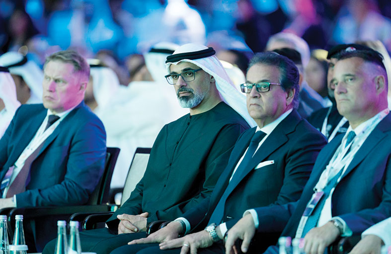 خالد بن محمد بن زايد يؤكد أهمية تحويل الأفكار المبتكرة في قطاع الرعاية الصحية إلى حلول ملموسة 