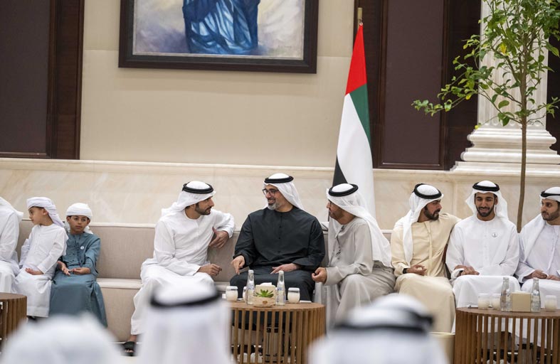 ولي عهد أبوظبي  يستقبل ولي عهد دبي 