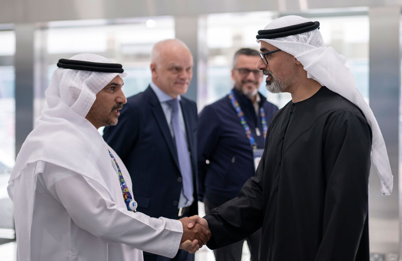 خالد بن محمد بن زايد يشهد جانباً من منافسات الألعاب الرقمية الهجينة في «دورة ألعاب المستقبل 2025» 