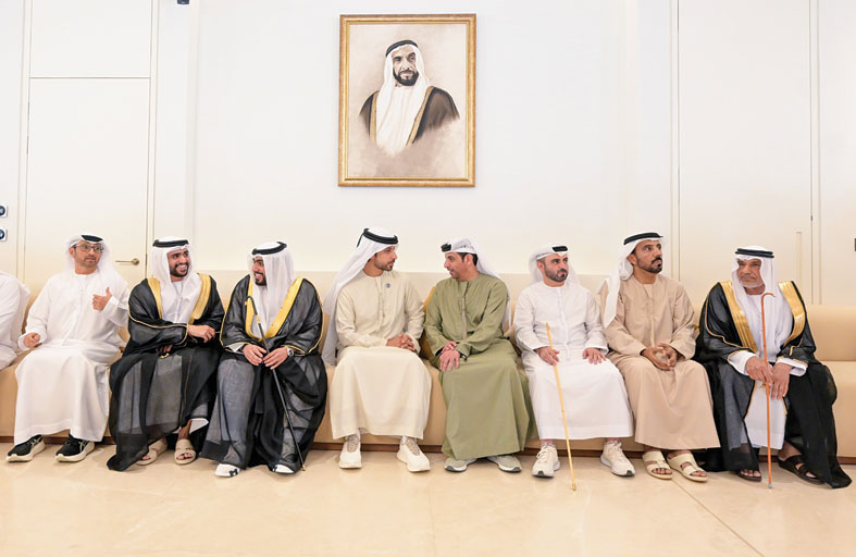 شيوخ وأعيان يحضرون أفراح العلي والحوسني والمهيري 