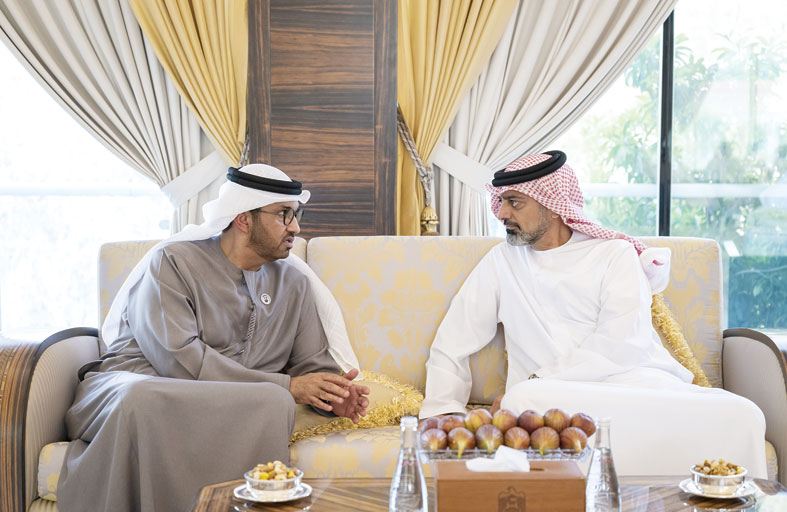 رئيس الدولة يزور حاكم عجمان ويؤكدان أن تمكين المواطن يبقى محور خطط التنمية وعلى قمة الأولويات 