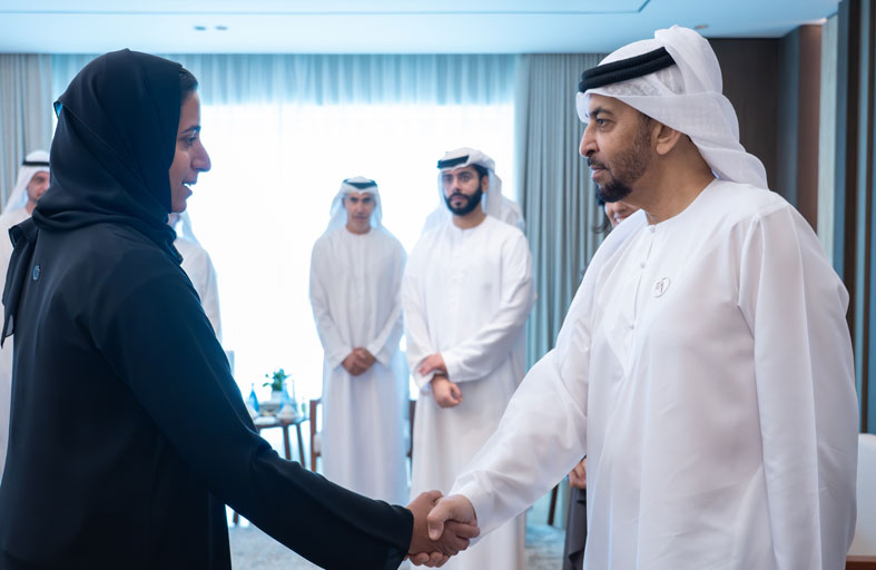 حمدان بن زايد يزور هيئة البيئة - أبوظبي .. ويشيد بجهودها في تعزيز ريادة أبوظبي عالميا في مجال استدامة المصايد السمكية 