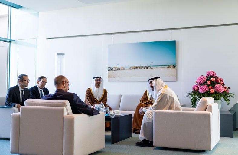 رئيس الدولة والمستشار الألماني يبحثان تعزيز الشراكة الإستراتيجية بين البلدين  