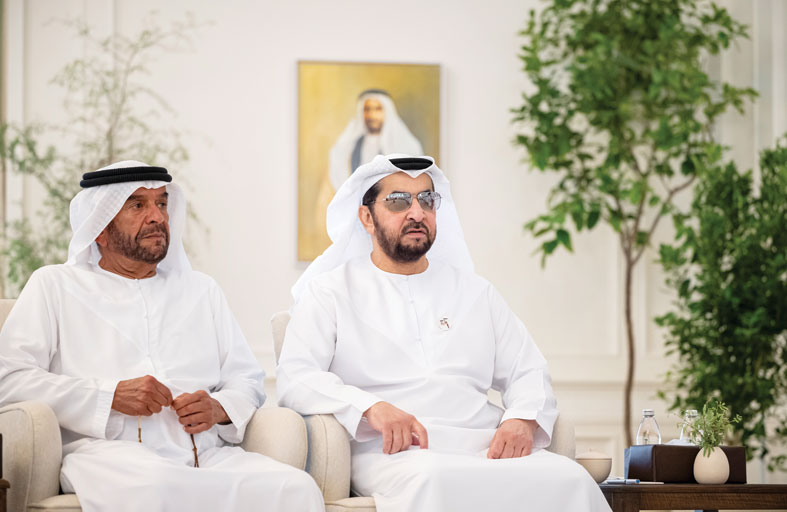 رئيس الدولة يستقبل عبد الله السيد الهاشمي ويوجه بتسمية أحد شوارع أبوظبي باسمه 