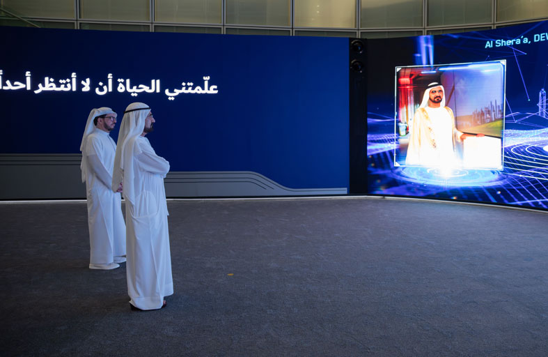 محمد بن راشد يدشّن «الشراع» أكبر وأذكى مبنى حكومي إيجابي الطاقة في العالم 