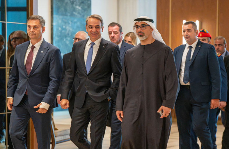 ولي عهد أبوظبي ورئيس وزراء اليونان يحضران جانباً من فعاليات المنتدى الاستراتيجي الإماراتي-اليوناني في العاصمة أثينا 