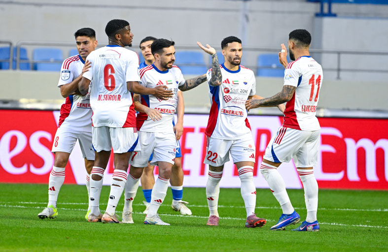 النواخذة يصطاد نسور الخور بحراً وجواً ويغادر القاع  