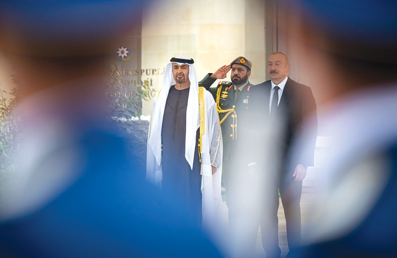 رئيس الدولة ورئيس أذربيجان يؤكدان العمل لترسيخ أسس السلام والاستقرار والأمن العالمي 