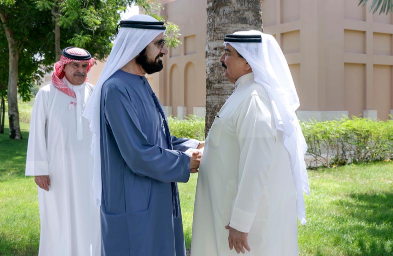 محمد بن راشد يلتقي ملك البحرين في مقر إقامته في أبوظبي 