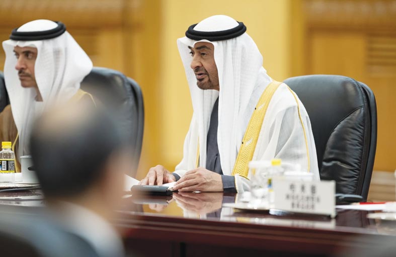 رئيس الدولة والرئيس الصيني يؤكدان على أهمية ترسيخ السلام والاستقرار في العالم وتسوية الصراعات بالحوار 