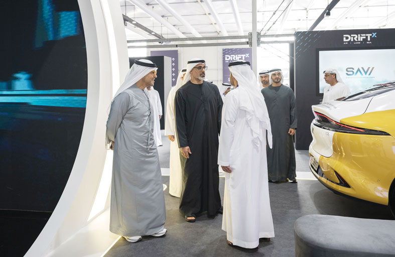 خالد بن محمد بن زايد يشهد جانباً من فعاليات معرض «دريفت إكس» في نسخته الثانية 