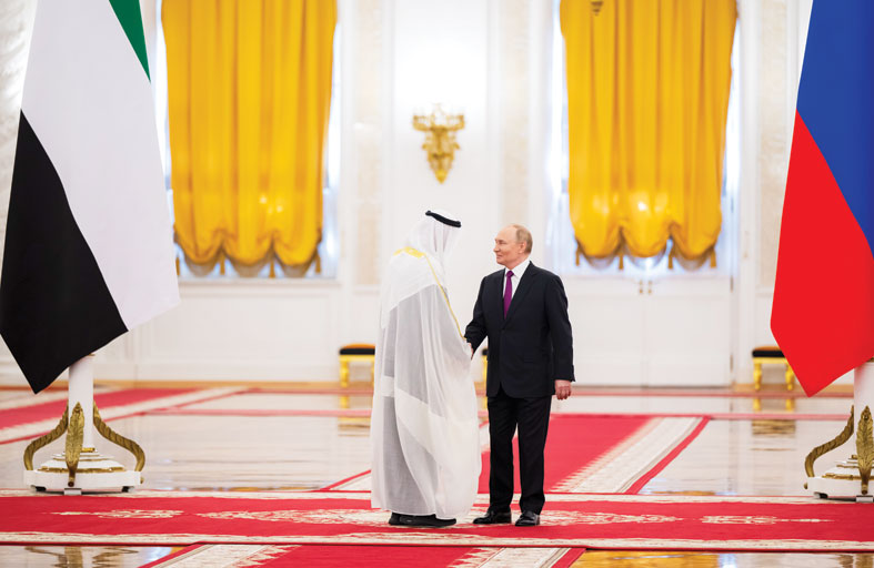 رئيس الدولة يؤكد أهمية العمل على ترسيخ أسباب السلام والاستقرار في العالم 