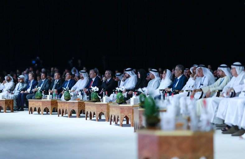 الرئيس السوري يشارك الحضور في قمة الإعلام العربي 2026 في دبي رؤية شاملة حول مستقبل بلاده والمنطقة 