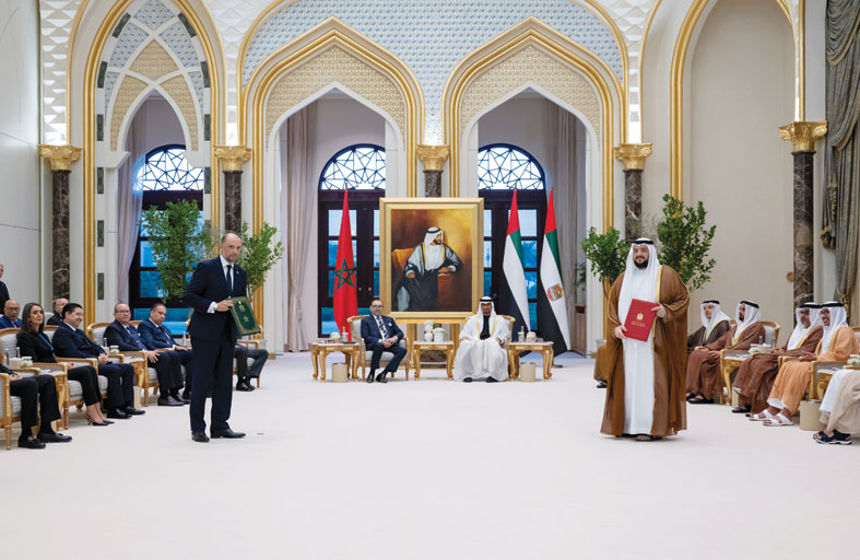 رئيس الدولة وملك المغرب يؤكدان ضرورة التحرك الدولي لوقف إطلاق النار في غزة وحماية المدنيين 