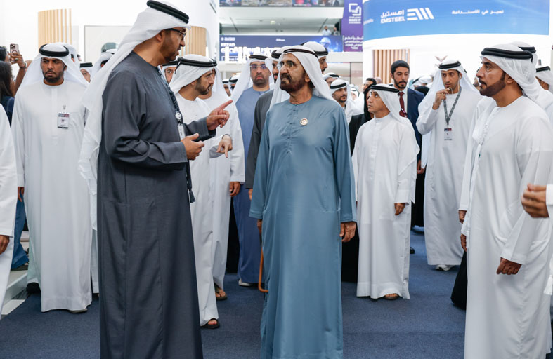 محمد بن راشد: الإمارات لا تنتظر المستقبل بل تصنعه الآن بأفكار وسواعد أبنائها ومؤسساتها الوطنية الطموحة 