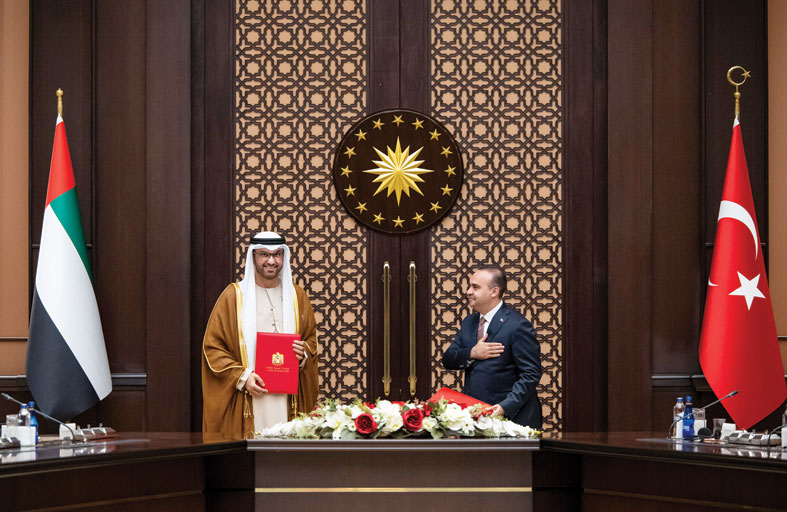 رئيس الدولة والرئيس التركي يشهدان تبادل عدد من الاتفاقيات ومذكرات التفاهم بين البلدين 