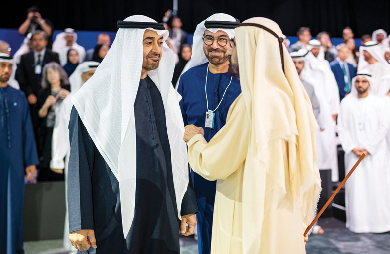 رئيس الدولة ومحمد بن راشد يفتتحان القمة العالمية للعلماء..أكبر تجمع عالمي للحائزين على جائزة نوبل وغيرها من الجوائز العلمية المرموقة 