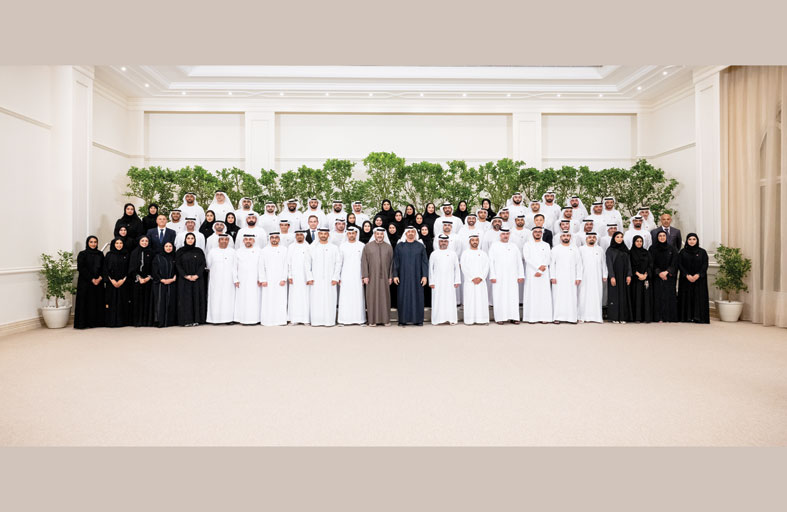 رئيس الدولة يستقبل وفد مجموعة «إيدج» 