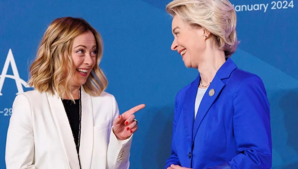 إعصارُ دونالد ترامب يٌجبر القوى العالمية على تعديل سياساتها الخارجية و يَجُرها  إلى فوضى في النظام الدولي 