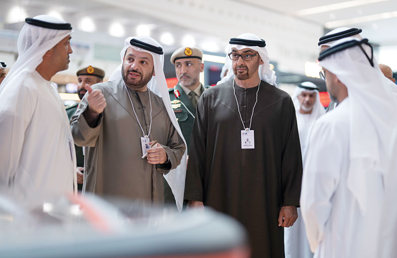 رئيس الدولة: الصناعات الدفاعية الإماراتية شهدت تطوراً ملحوظاً خلال السنوات الماضية  