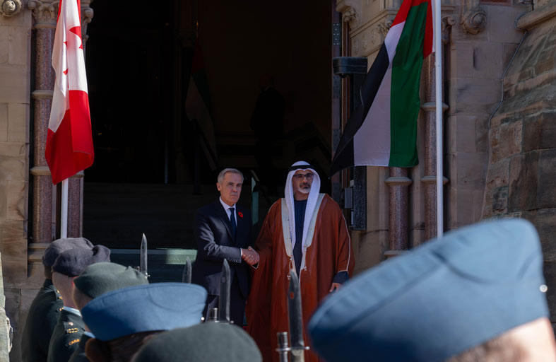 ولي عهد أبوظبي ورئيس وزراء كندا يبحثان سُبل تعزيز الشراكة الاستراتيجية وتوسيع آفاق التعاون بين البلدين 